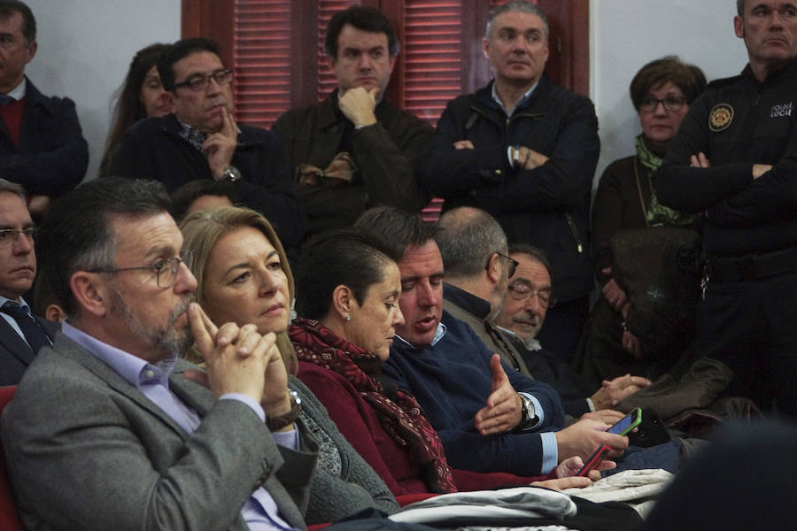 Ciudadanos propicia la primera moción de censura del mandato y da la Alcaldía al PP