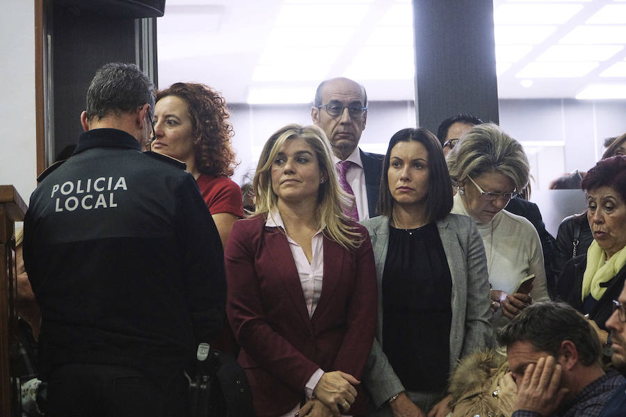 Ciudadanos propicia la primera moción de censura del mandato y da la Alcaldía al PP