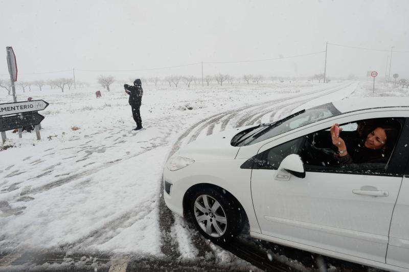 Los copos de nieve le cambian la cara a Cartagena