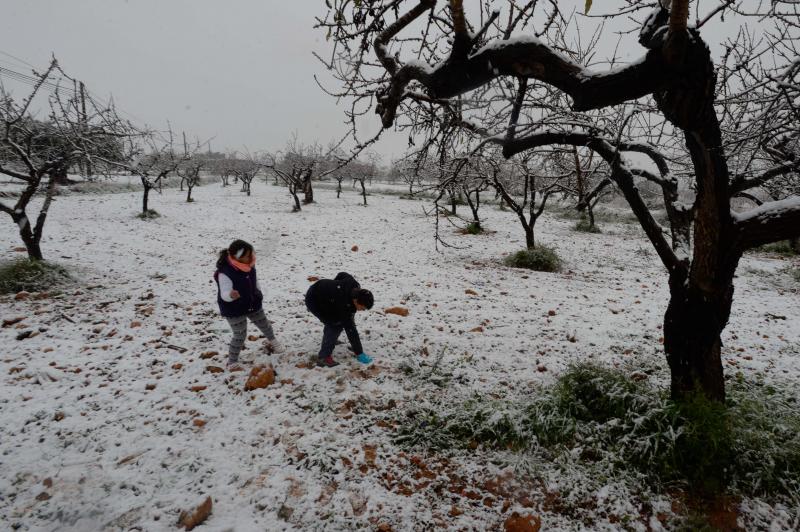 Los copos de nieve le cambian la cara a Cartagena