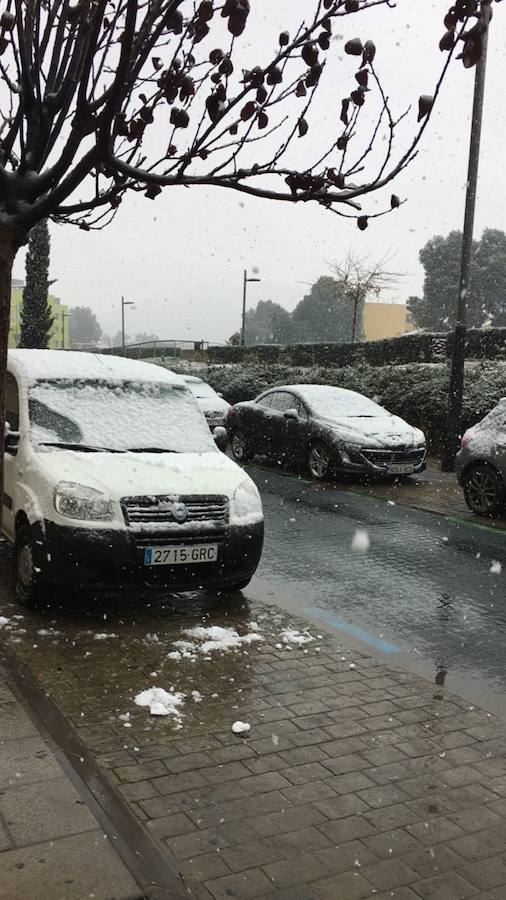 Calle Luis Calandre junto a la rambla Benipila en Cartagena.