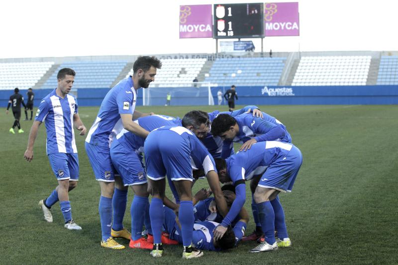 El Lorca, de nuevo colíder (2-1)