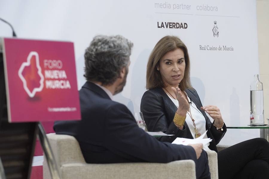 Carmen Posadas, en el Foro Nueva Murcia