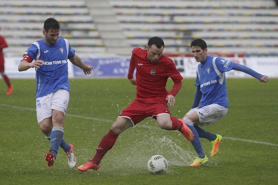 El Lorca, líder en solitario (0-1)