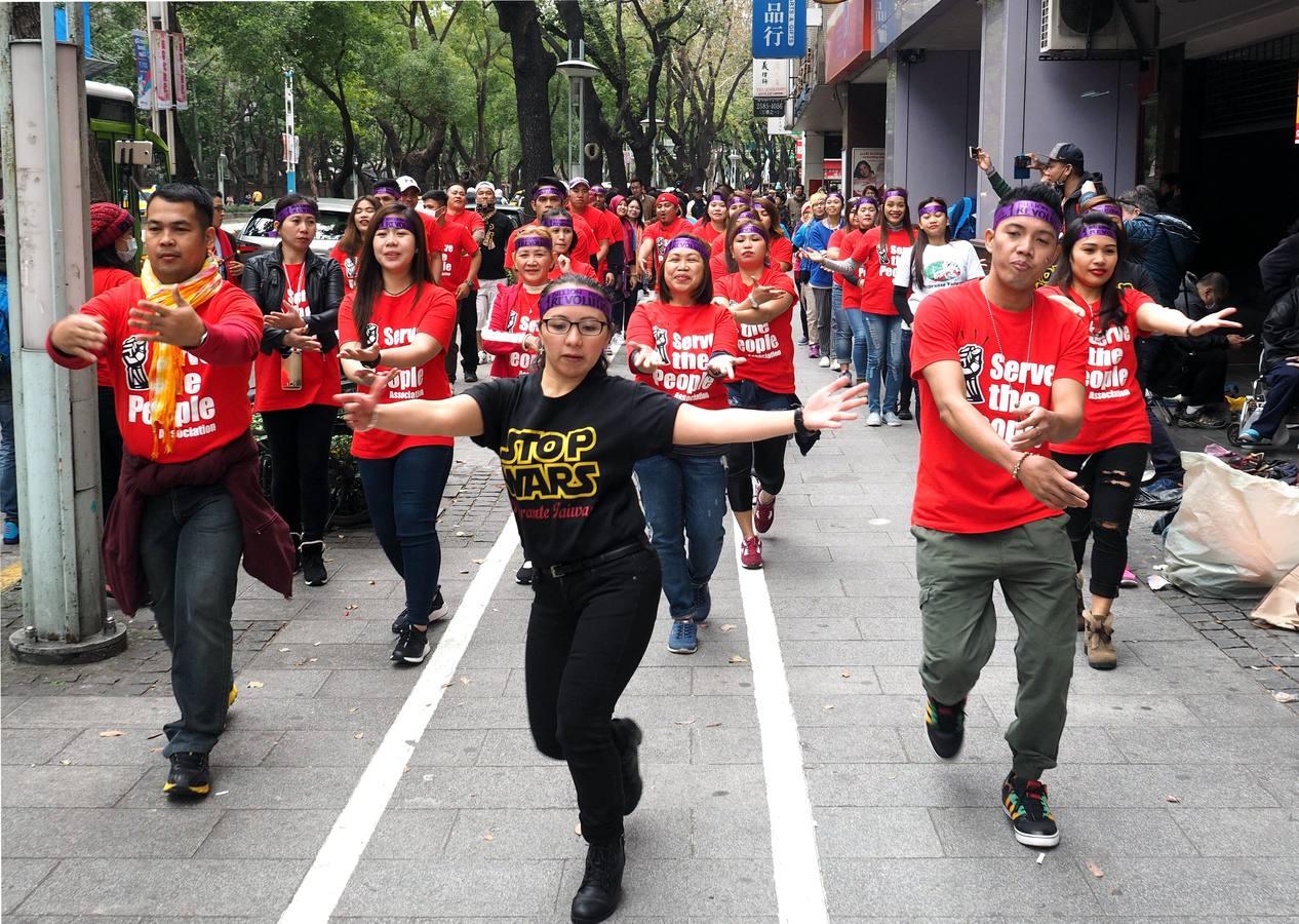 Bailando contra la violencia