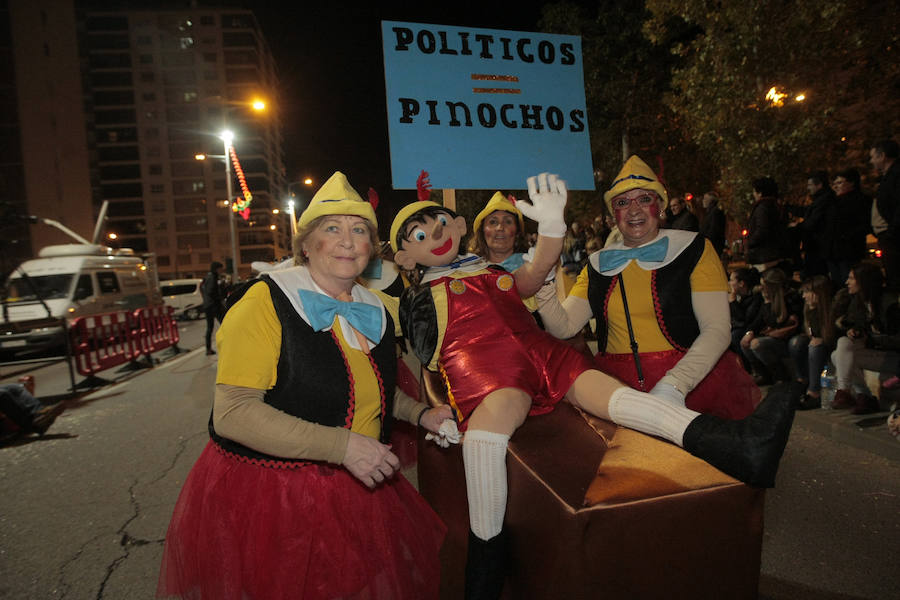 &#039;Glamour&#039; carnavalero en Cartagena