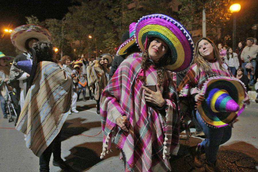 &#039;Glamour&#039; carnavalero en Cartagena