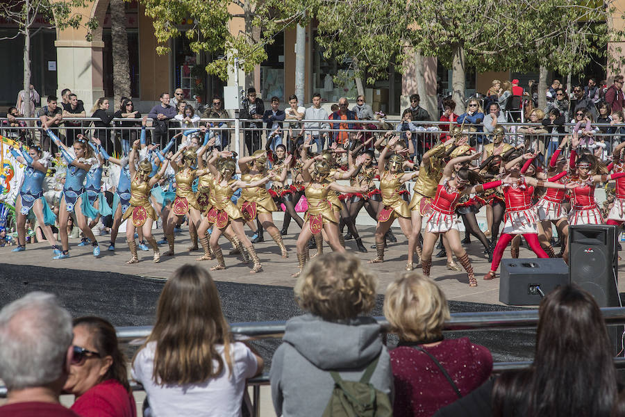 Lunes festivo y movido