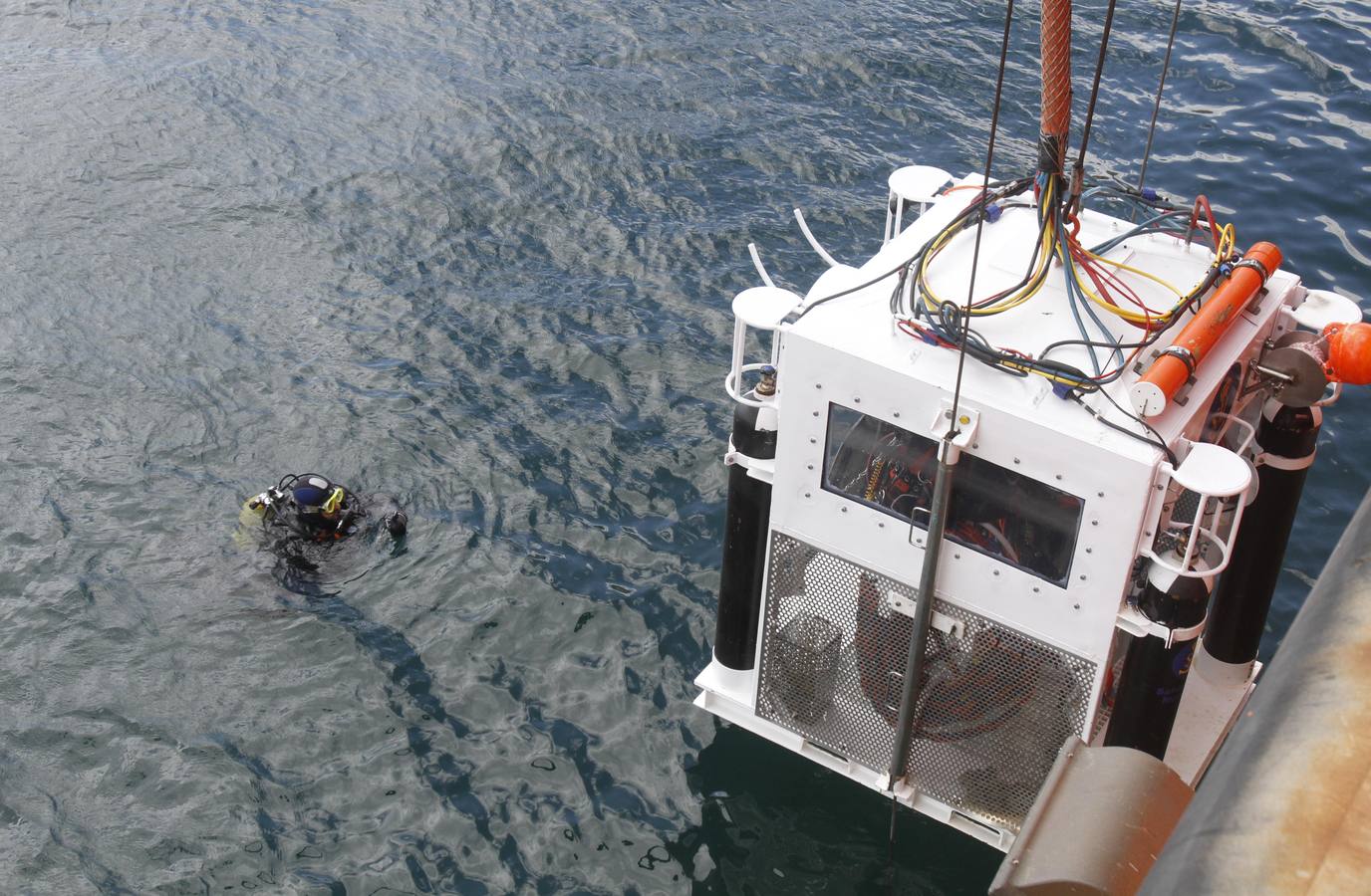 Diez horas sumergidos en la terminal