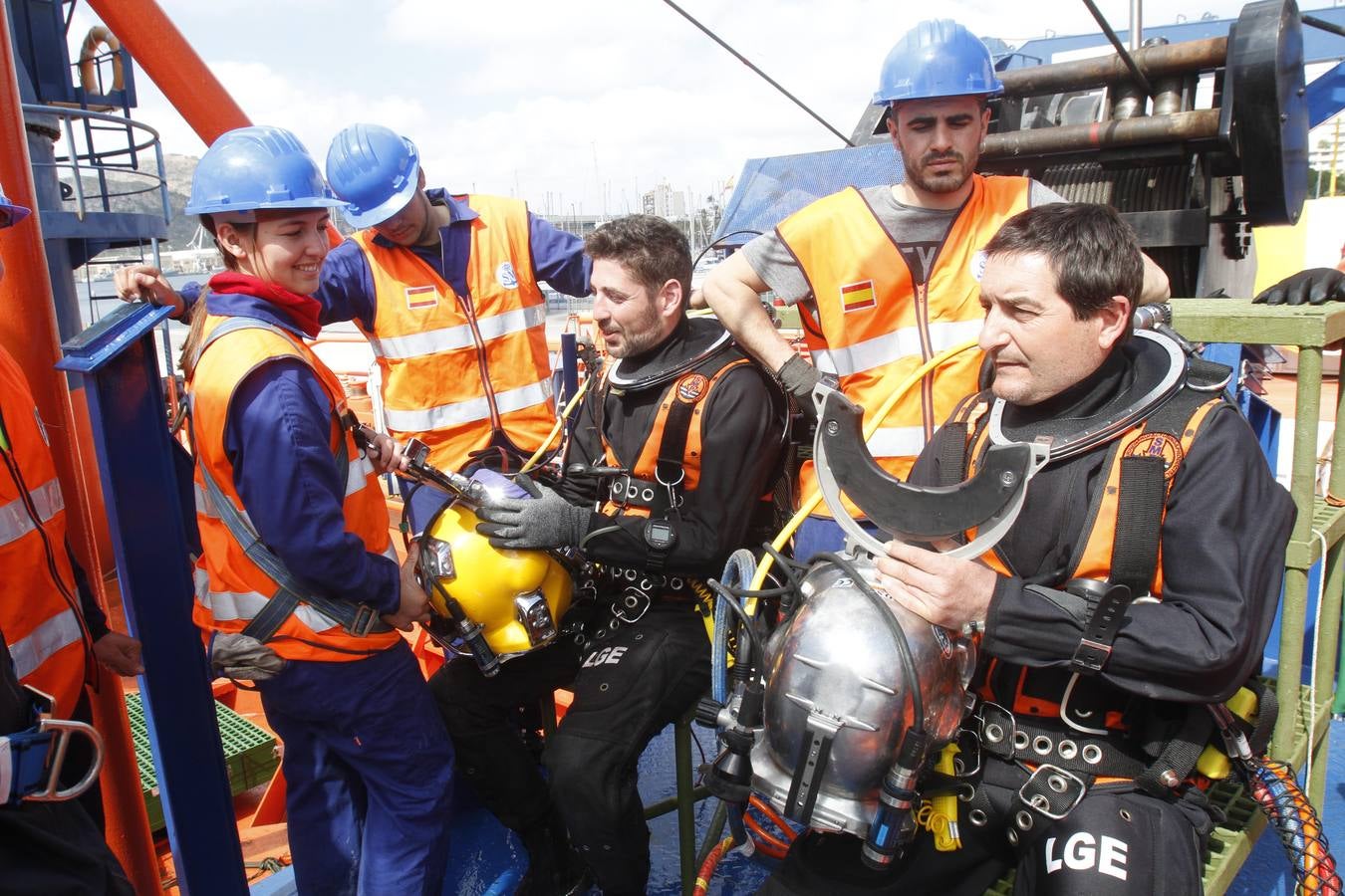 Diez horas sumergidos en la terminal
