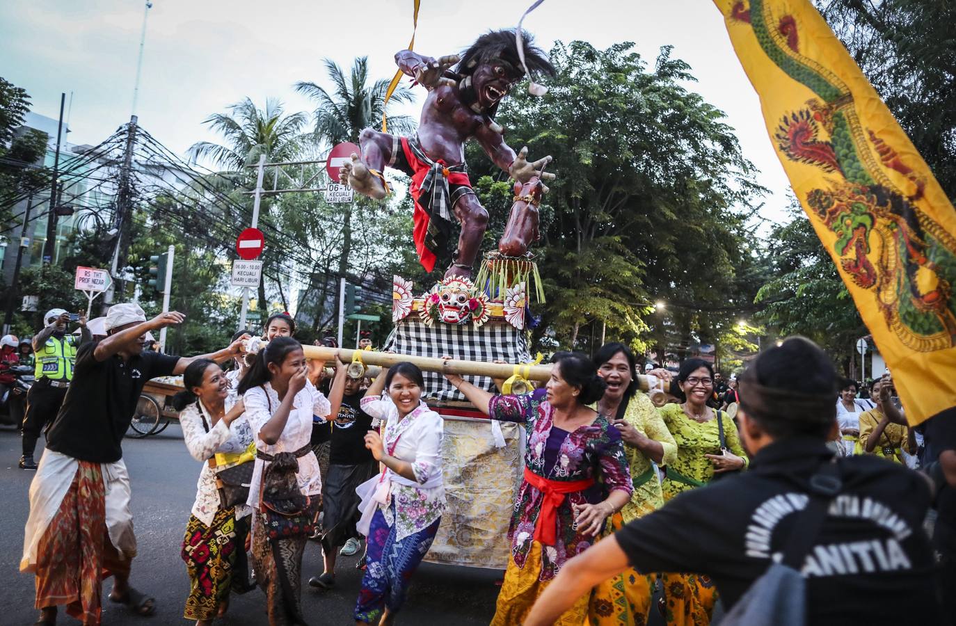 ¡Chsssssssss! ¡Que viene el diablo!