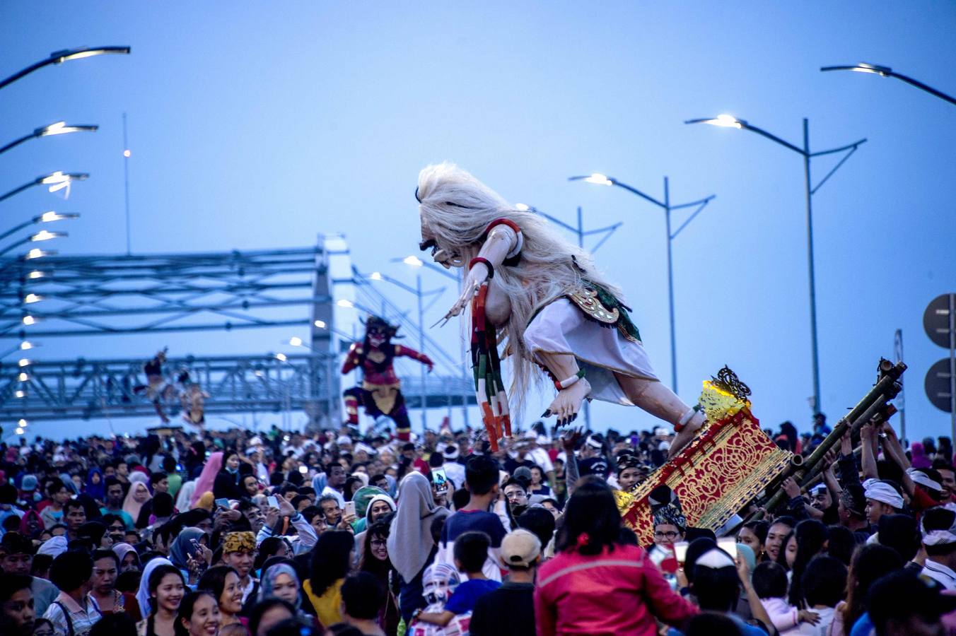 ¡Chsssssssss! ¡Que viene el diablo!