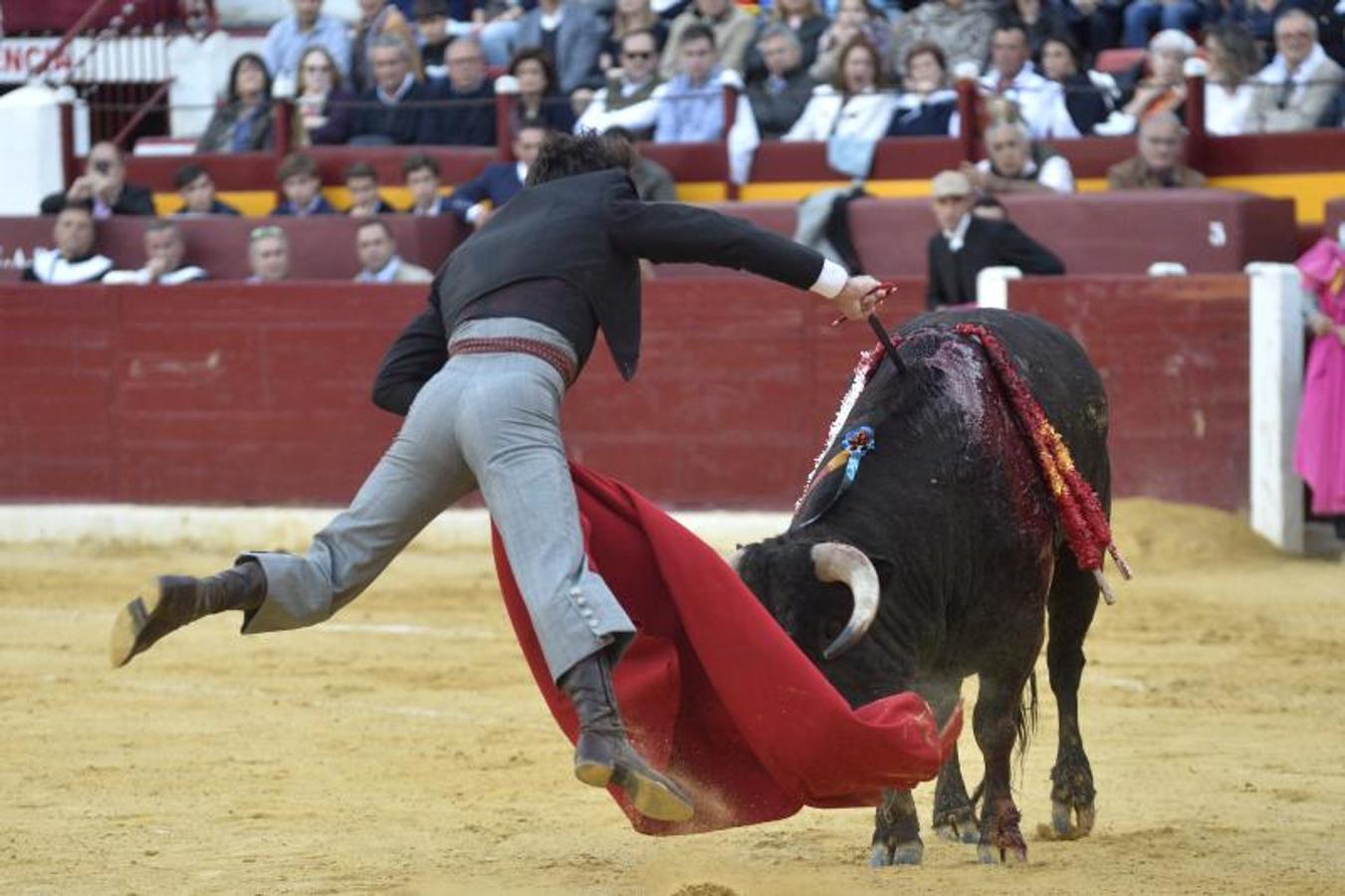 Toreros y solidaridad triunfan en el festival contra el cáncer