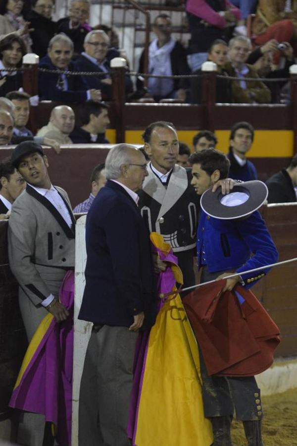 Toreros y solidaridad triunfan en el festival contra el cáncer