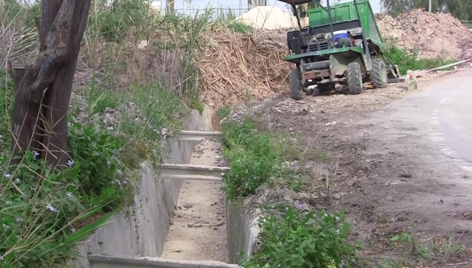 Ramal de la acequia Benavía en La Raya.