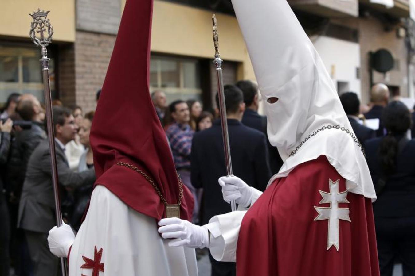 El Cristo de la Salud impone solemnidad en las calles de Murcia