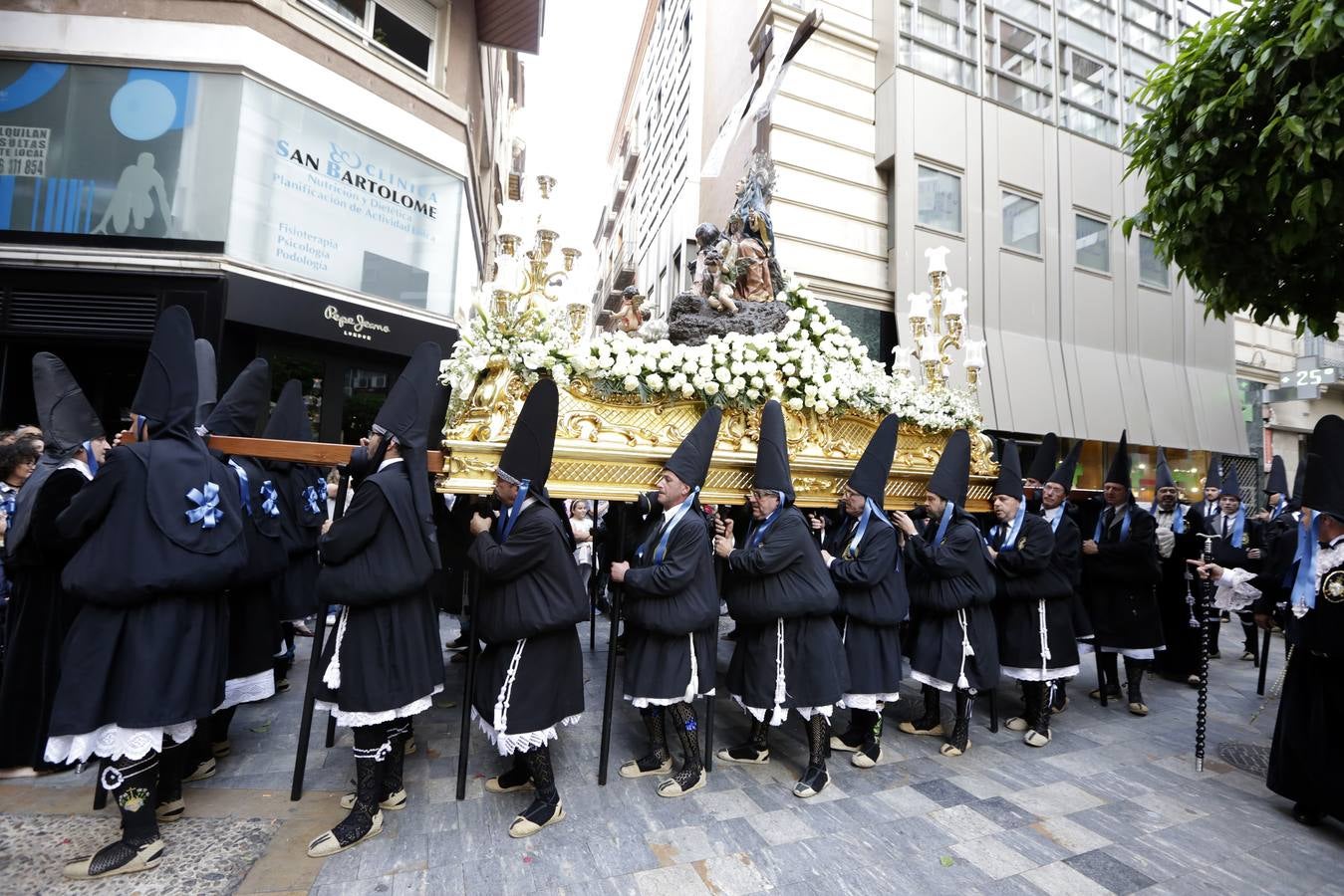 Servitas procesiona en la tarde del Viernes Santo murciano