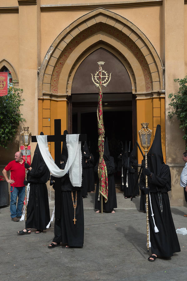 Nuestra Señora del Rosario emociona en las calles de Murcia