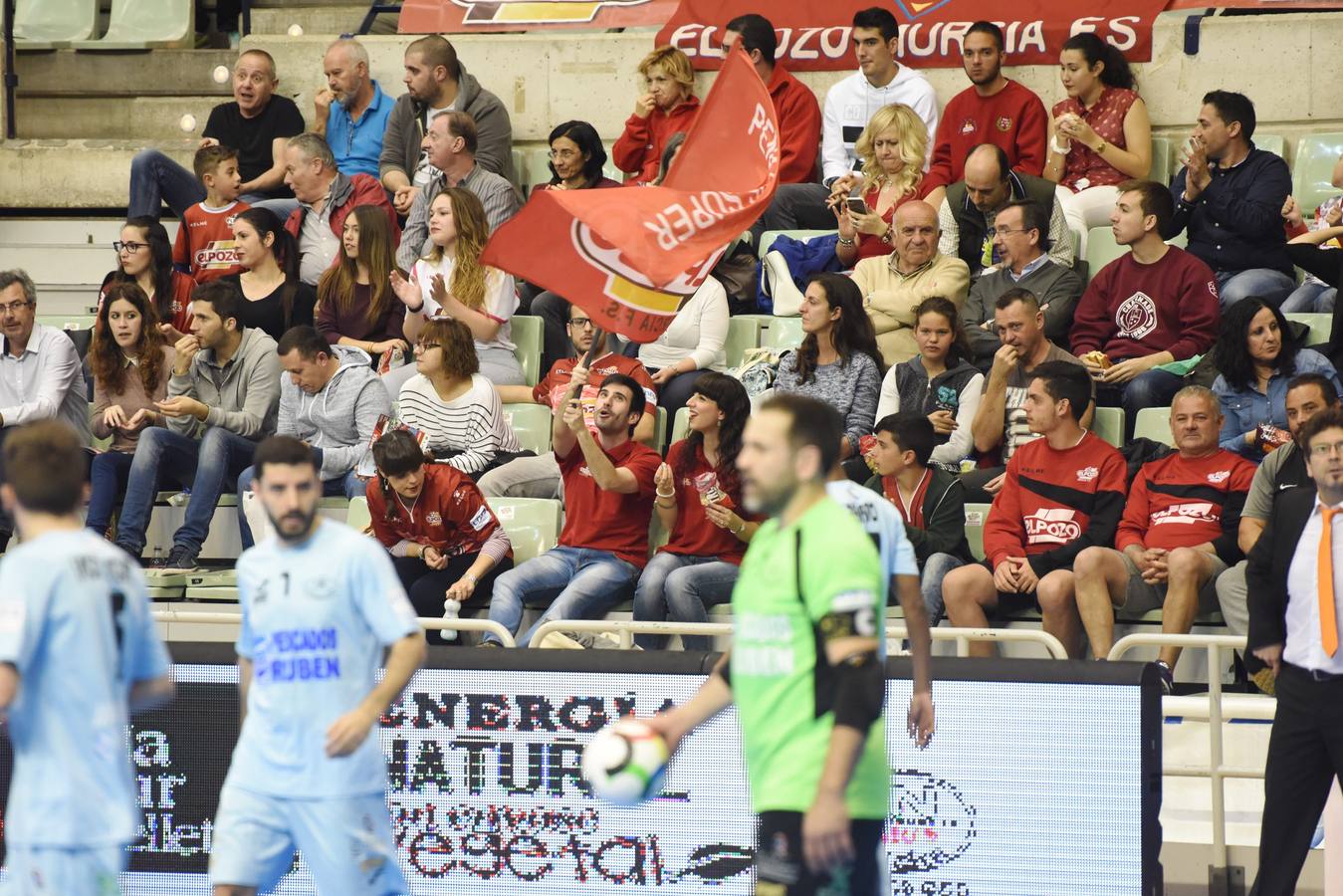 ElPozo se mete a la afición en el bolsillo