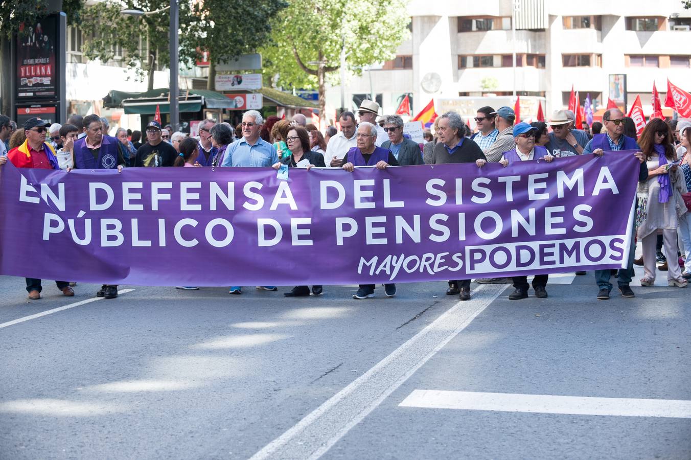 Trabajadores y sindicatos salen a la calle contra la precariedad