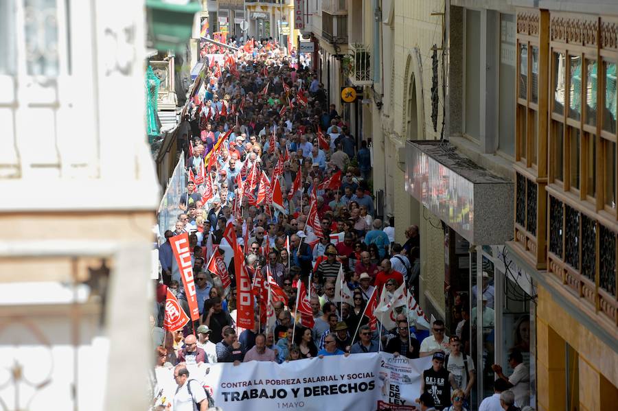 Trabajadores y sindicatos salen a la calle contra la precariedad