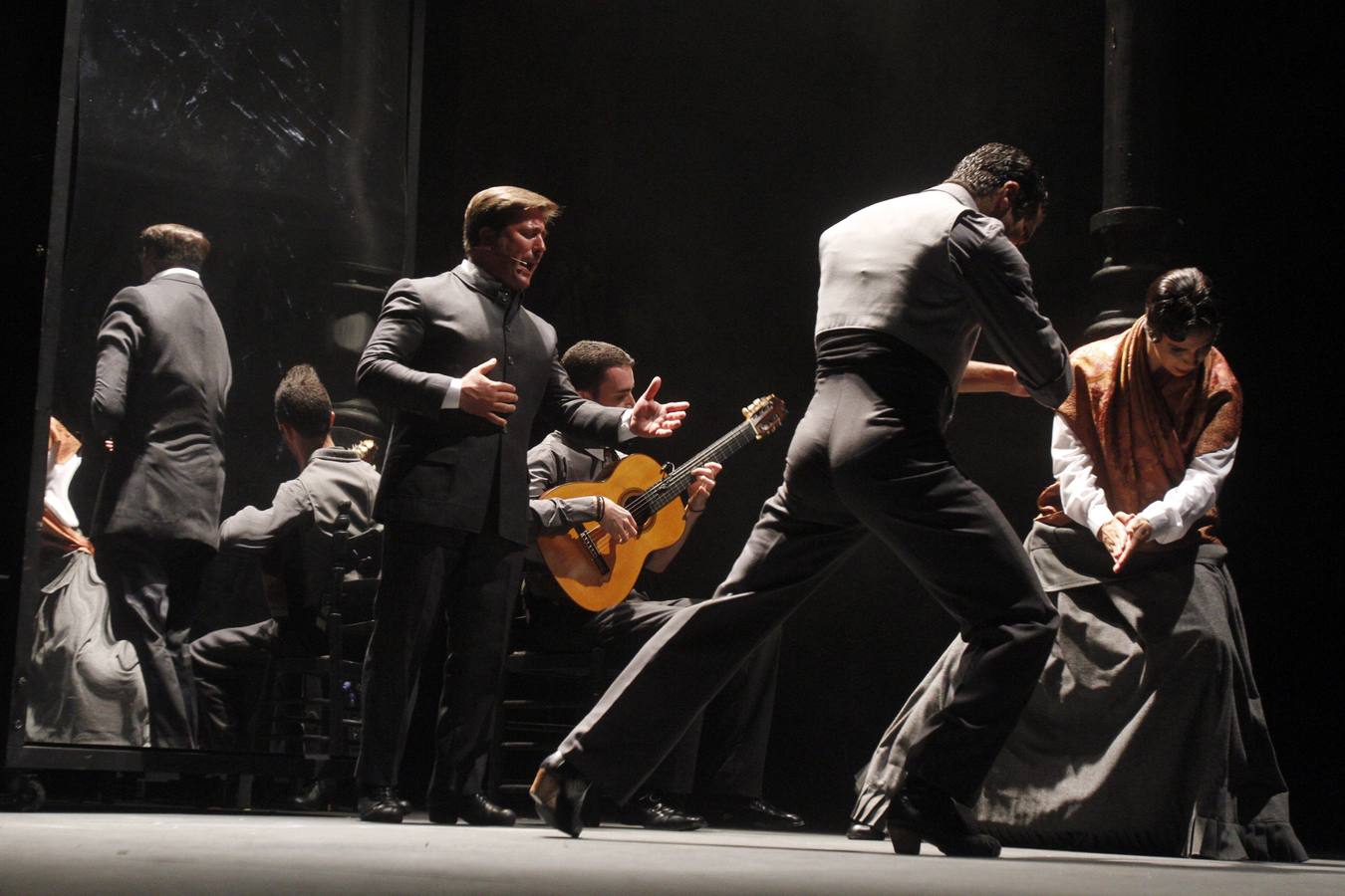 El corazón de la mina Agrupa Vicenta en La Unión fue ayer el escenario del recital de cante que ofreció la ganadora de la última edición del Cante de las Minas, la malagueña Antonia Contreras. El Ballet Flamenco de Andalucía cierra las galas de la 57ª edición del Festival