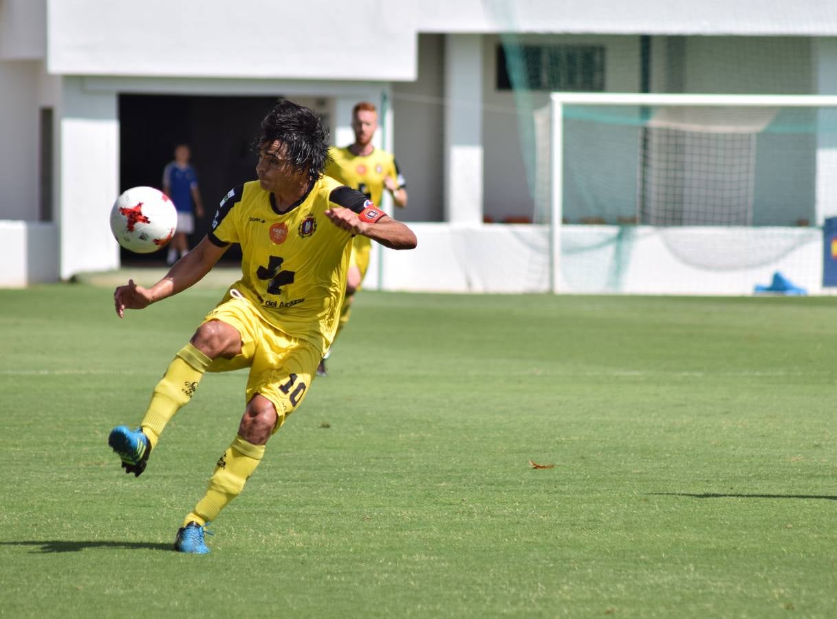 El equipo de Palomeque, que siguió el partido desde la grada, se vino abajo en la segunda mitad de un encuentro que comenzó ganando