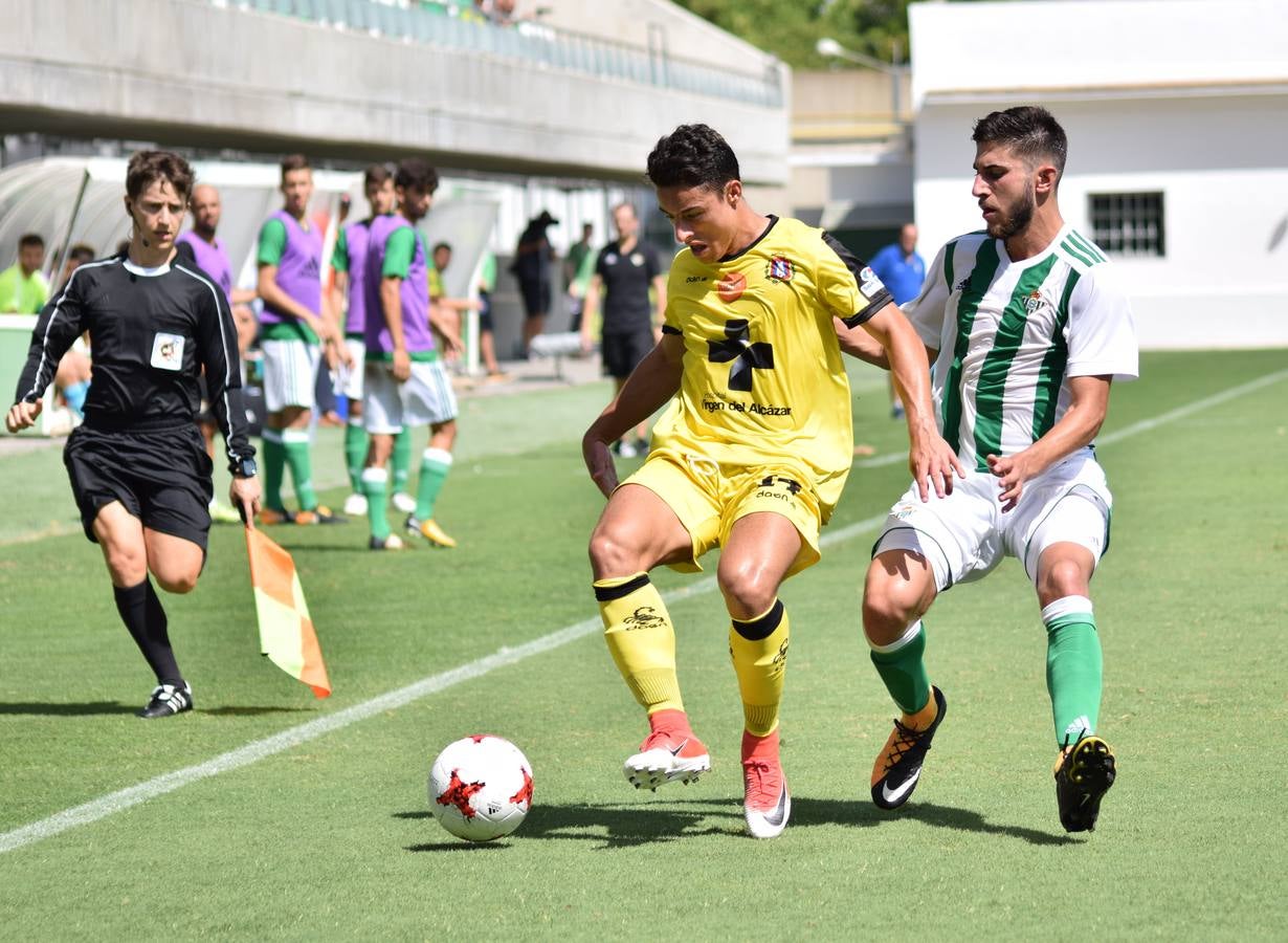 El equipo de Palomeque, que siguió el partido desde la grada, se vino abajo en la segunda mitad de un encuentro que comenzó ganando