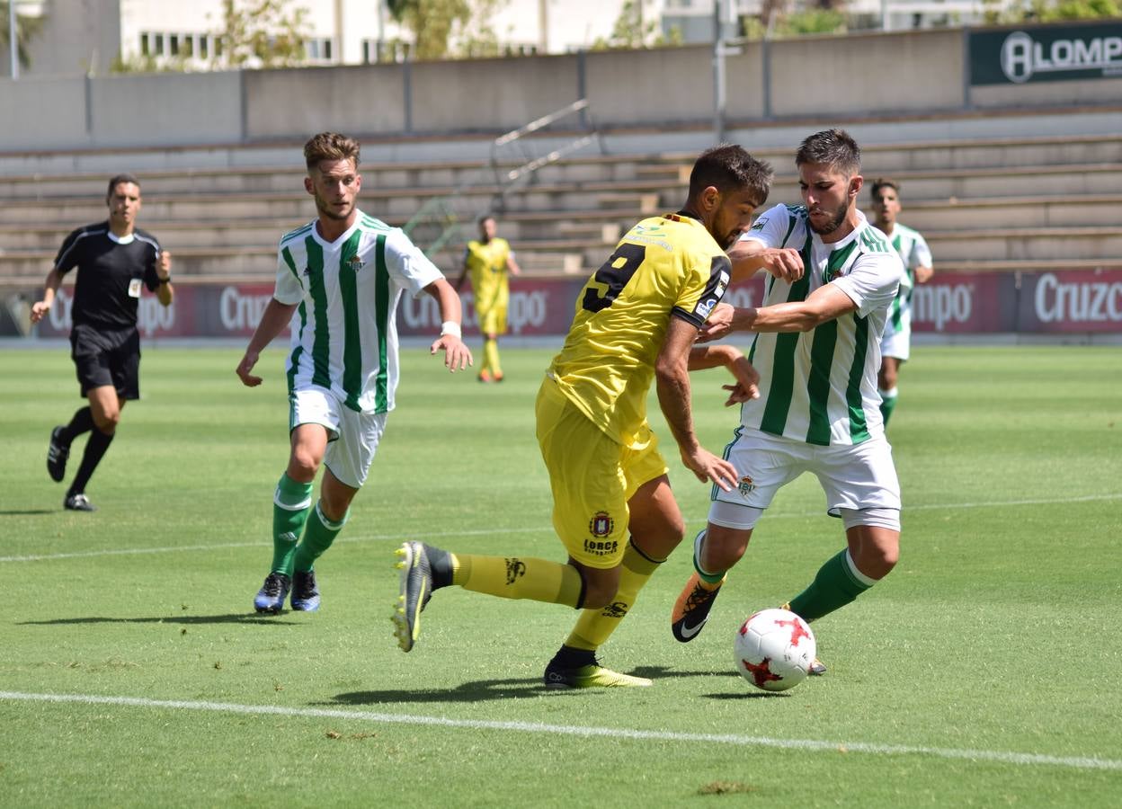 El equipo de Palomeque, que siguió el partido desde la grada, se vino abajo en la segunda mitad de un encuentro que comenzó ganando