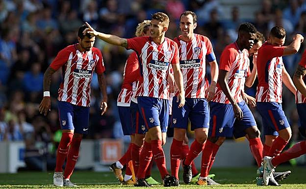 Los jugadores del Atlético celebran un gol. 