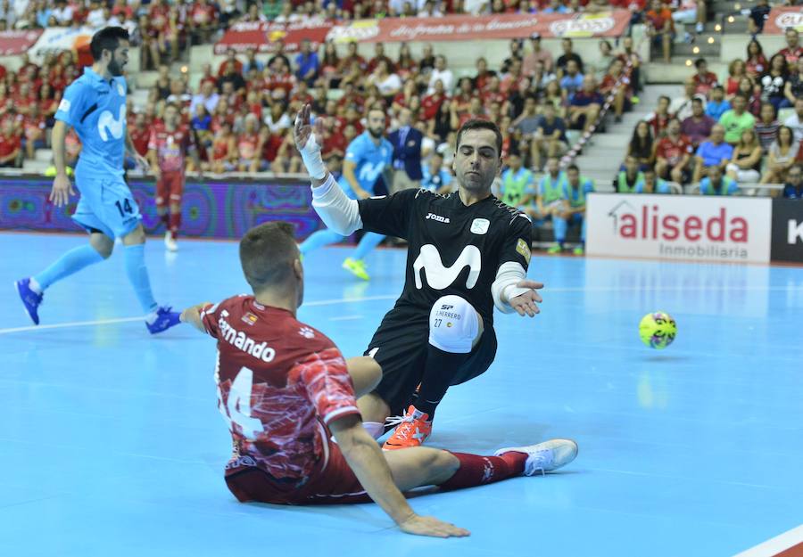 Después de aguantar el tipo durante 35 minutos, el conjunto charcutero encaja tres goles en los últimos instantes y pierde casi todas sus aspiraciones a conquistar la Supercopa de España