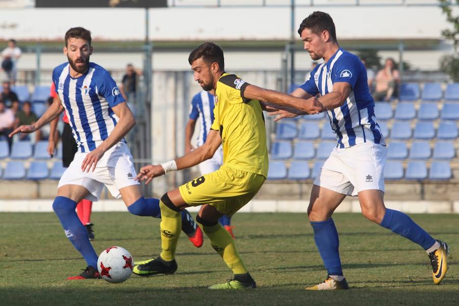 El Lorca Deportiva no reacciona. Los hombres de Palomeque poco pudieron hacer ante un Écija que fue mejor. Los goles de Canillas y Manu Reina no encontraron respuesta en un equipo al que le faltó puntería.