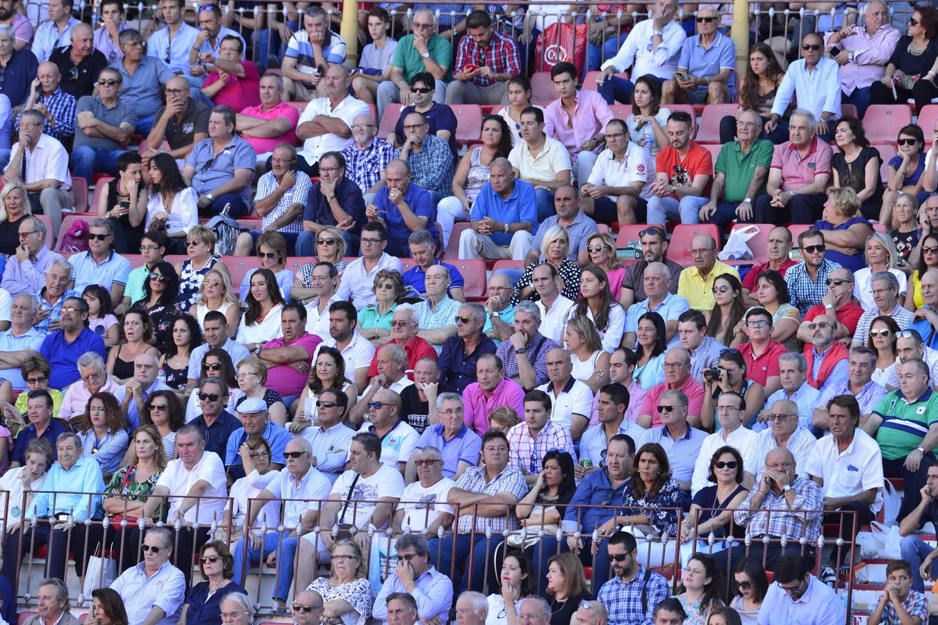 Ambiente en la primera corrida de la Feria de Murcia