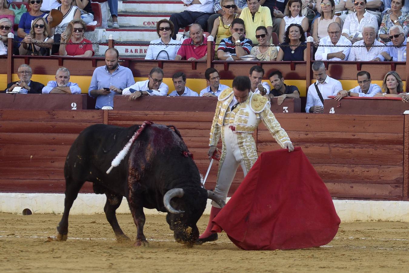 El diestro sale por la puerta grande de La Condomina en la segunda corrida de la Feria Taurina de Murcia