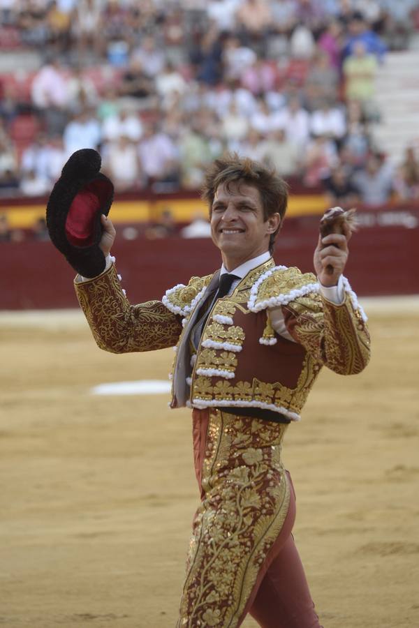 El diestro sale por la puerta grande de La Condomina en la segunda corrida de la Feria Taurina de Murcia