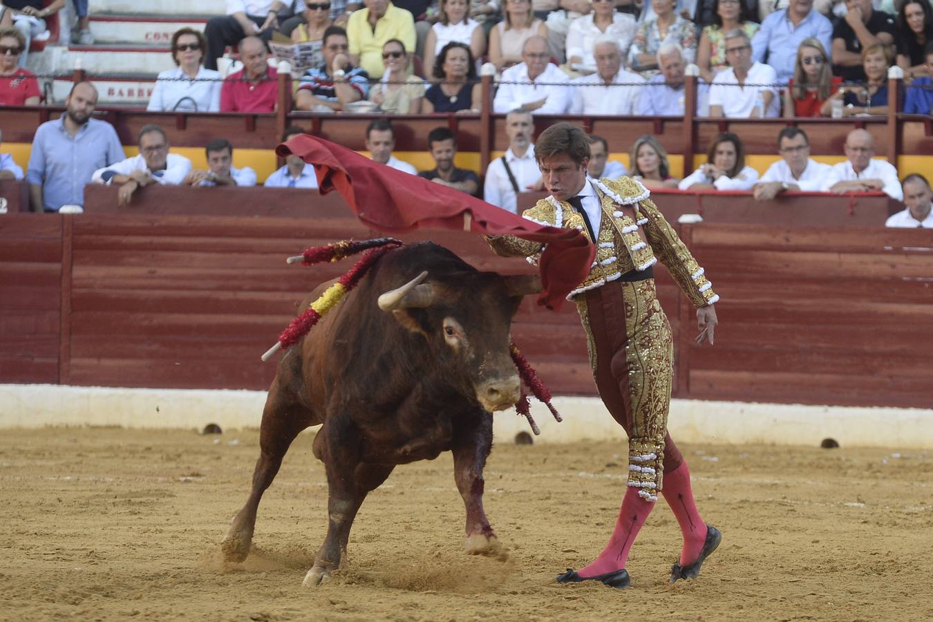 El diestro sale por la puerta grande de La Condomina en la segunda corrida de la Feria Taurina de Murcia