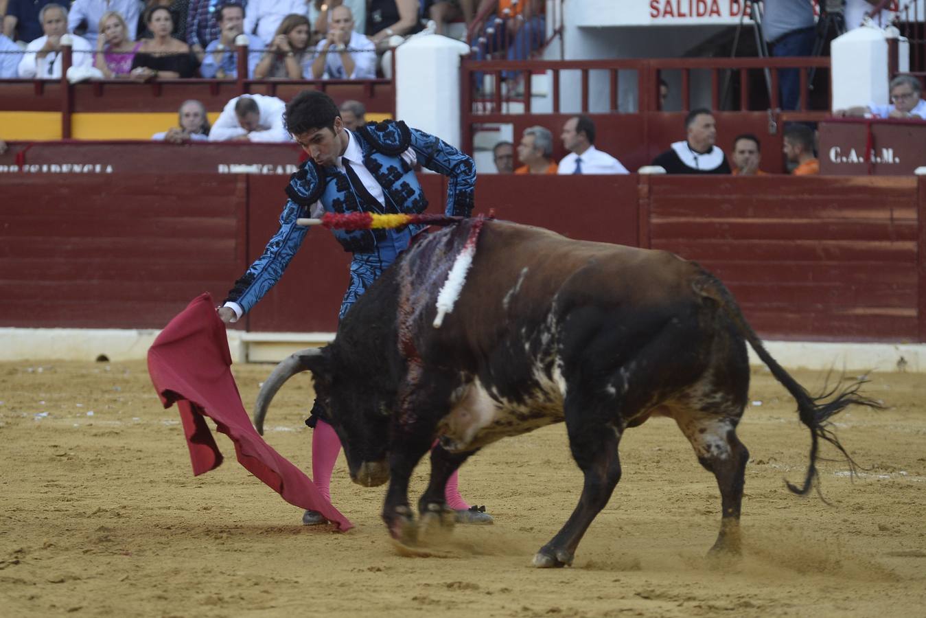 El diestro sale por la puerta grande de La Condomina en la segunda corrida de la Feria Taurina de Murcia