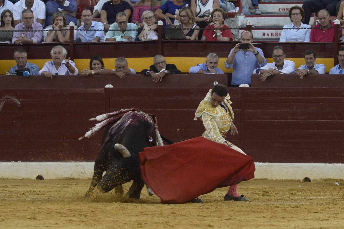 El diestro sale por la puerta grande de La Condomina en la segunda corrida de la Feria Taurina de Murcia