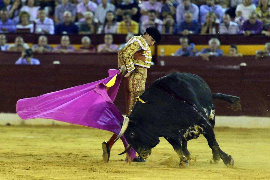 Roca Rey corta un rabo y abre la puerta grande junto a El Fandi y Talavante