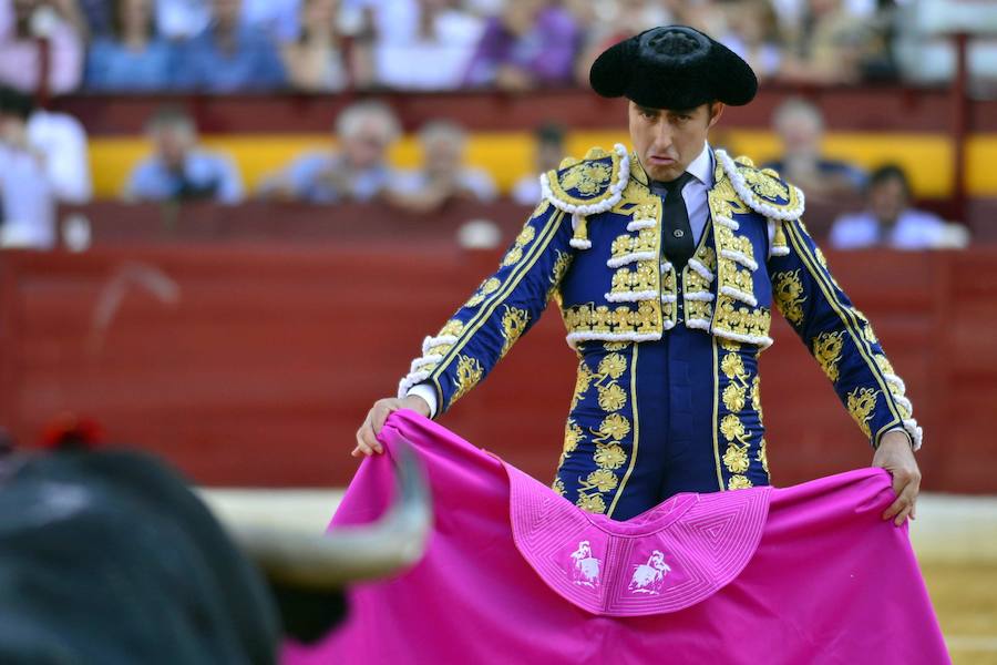 Roca Rey corta un rabo y abre la puerta grande junto a El Fandi y Talavante