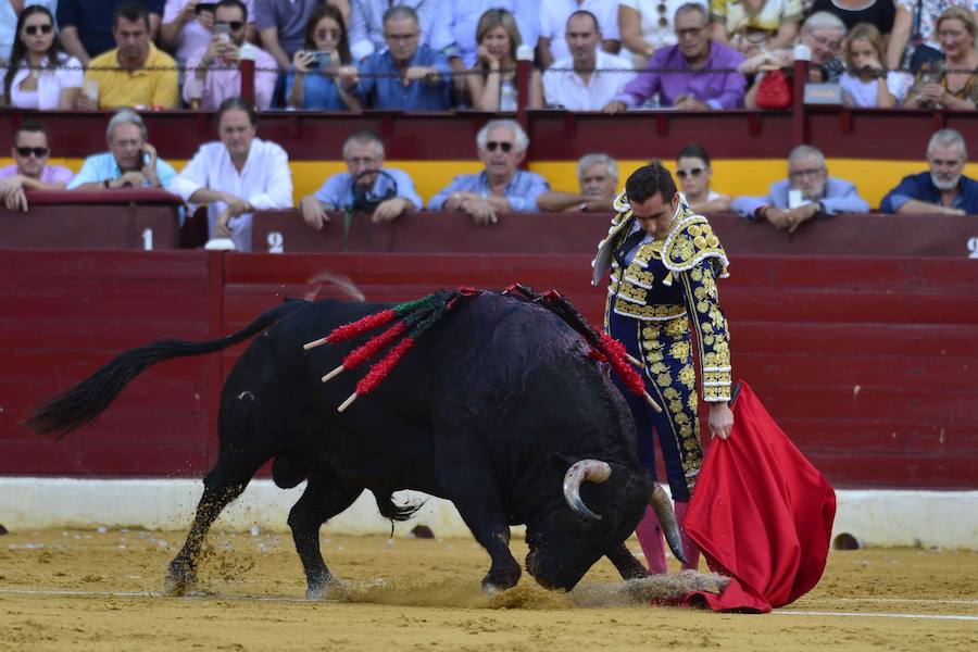 Roca Rey corta un rabo y abre la puerta grande junto a El Fandi y Talavante