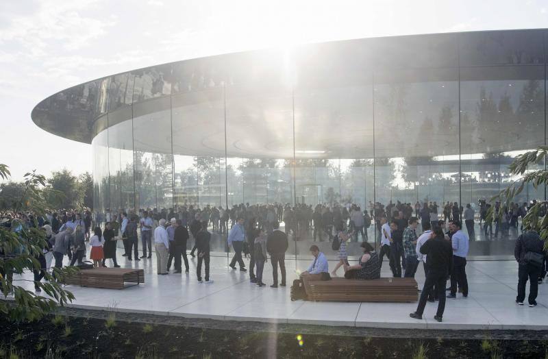 La presentación de Apple ha tenido lugar en la nueva sede de Cupertino.