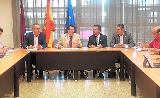 PP, PSOE y Cs avanzan en el pacto regional del agua 