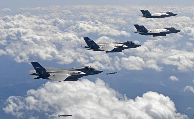 Imagen de archivo de cazas F-35B estadounidenses durante una misión de simulacro en Corea del Sur.