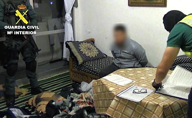 Prisión al detenido en Vinaroz por colaborar con el núcleo de los atentados de Cataluña