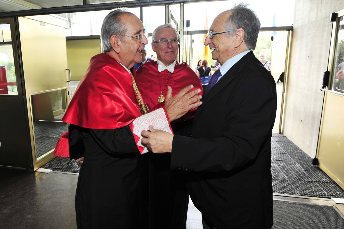 La UMU y la UPCT darán la batalla en el debate de la nueva Ley de Universidades, que el presidente de la Comunidad, Fernando López Miras, puso ayer sobre la mesa durante el acto solemne de apertura del curso, celebrado en Espinardo