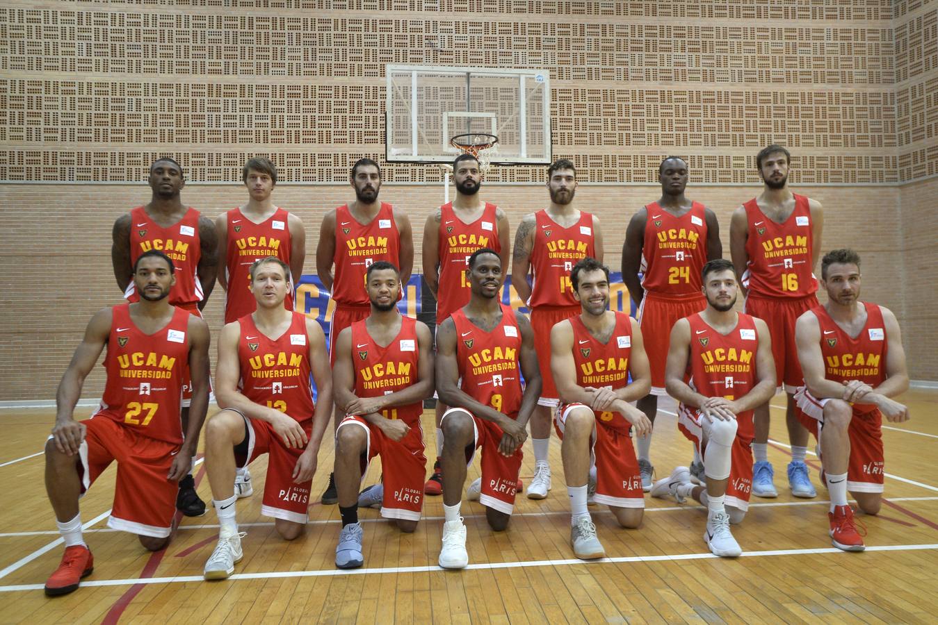 El club murciano de la ACB presentó oficialmente a sus jugadores en una jornada con buen ambiente y una clara y ambiciosa puesta de objetivos en común