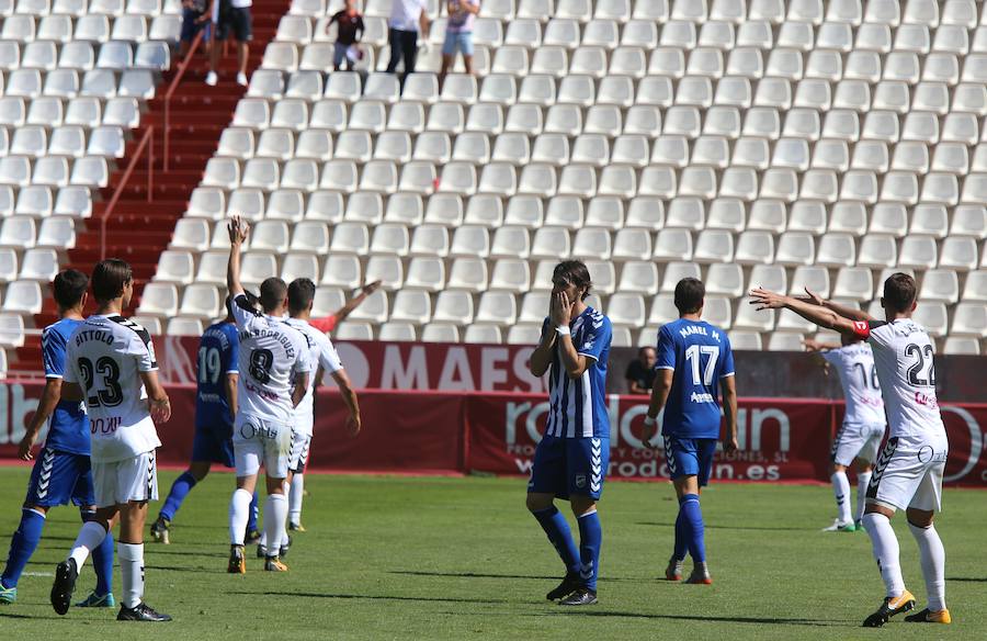 En un partido en el que se lanzaron hasta tres penaltis, Eugeni falló una pena máxima en el último minuto que condena al conjunto de Curro Torres a la zona baja de la clasificación