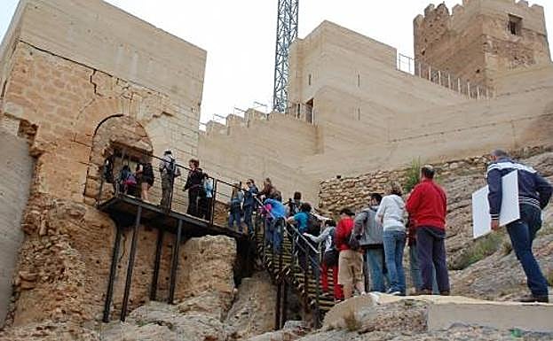 Visita guiada al castillo de Alhama. 
