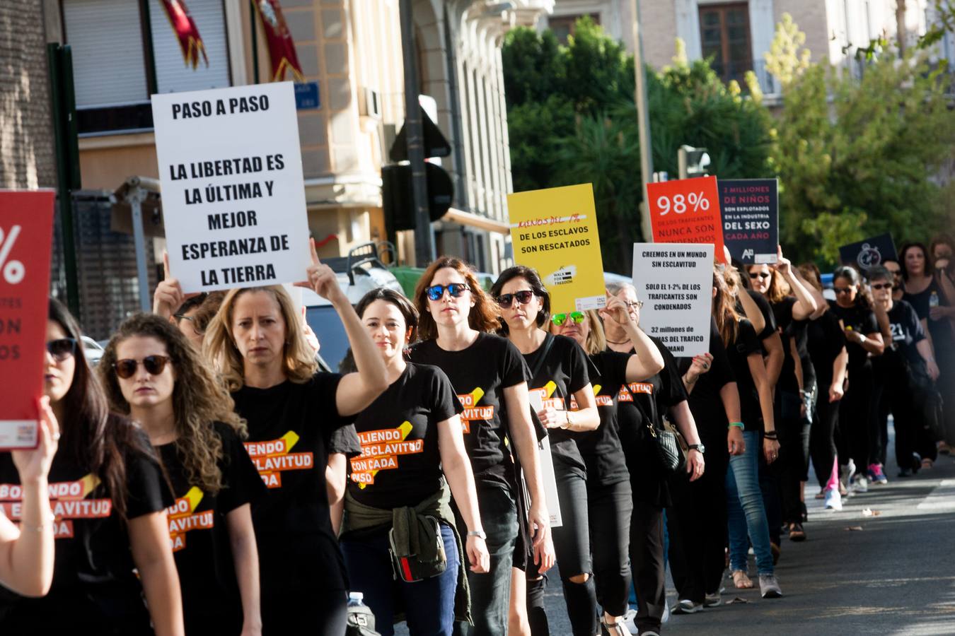 Marcha silenciosa contra la trata de mujeres y niños con fines sexuales |  La Verdad